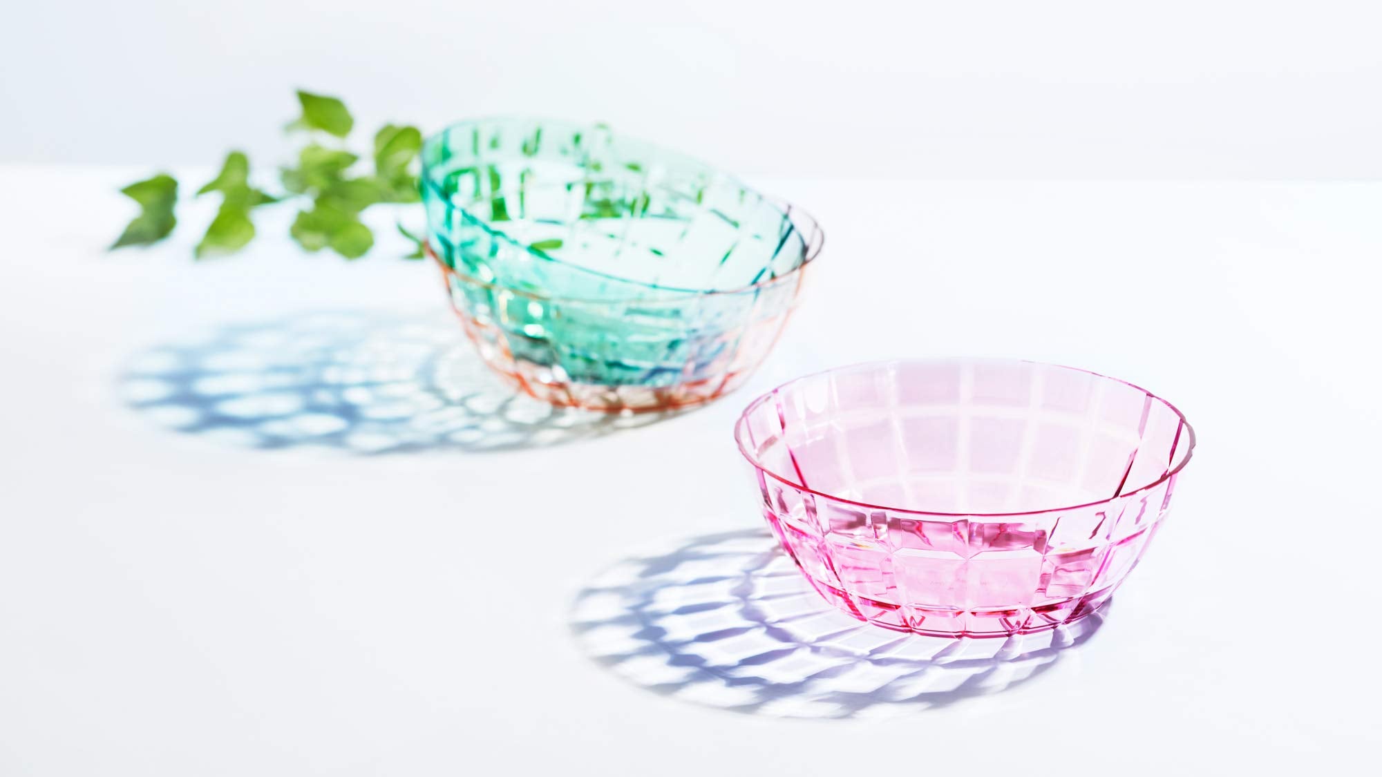 SCANDINOVIA bowl serving ice cream demonstrating practical dishwasher-safe use