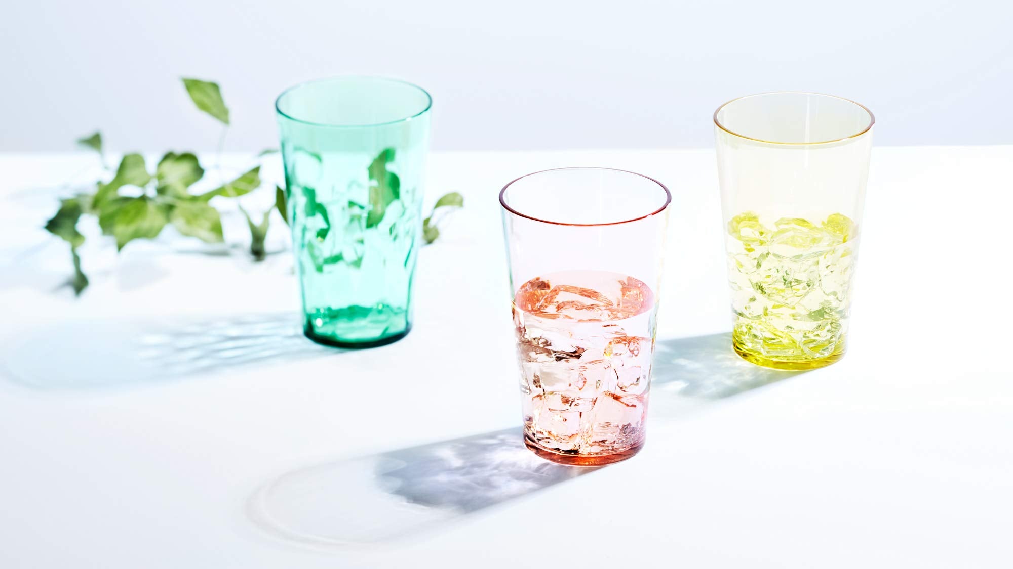 SCANDINOVIA tumbler in hand to show scale and comfortable grip