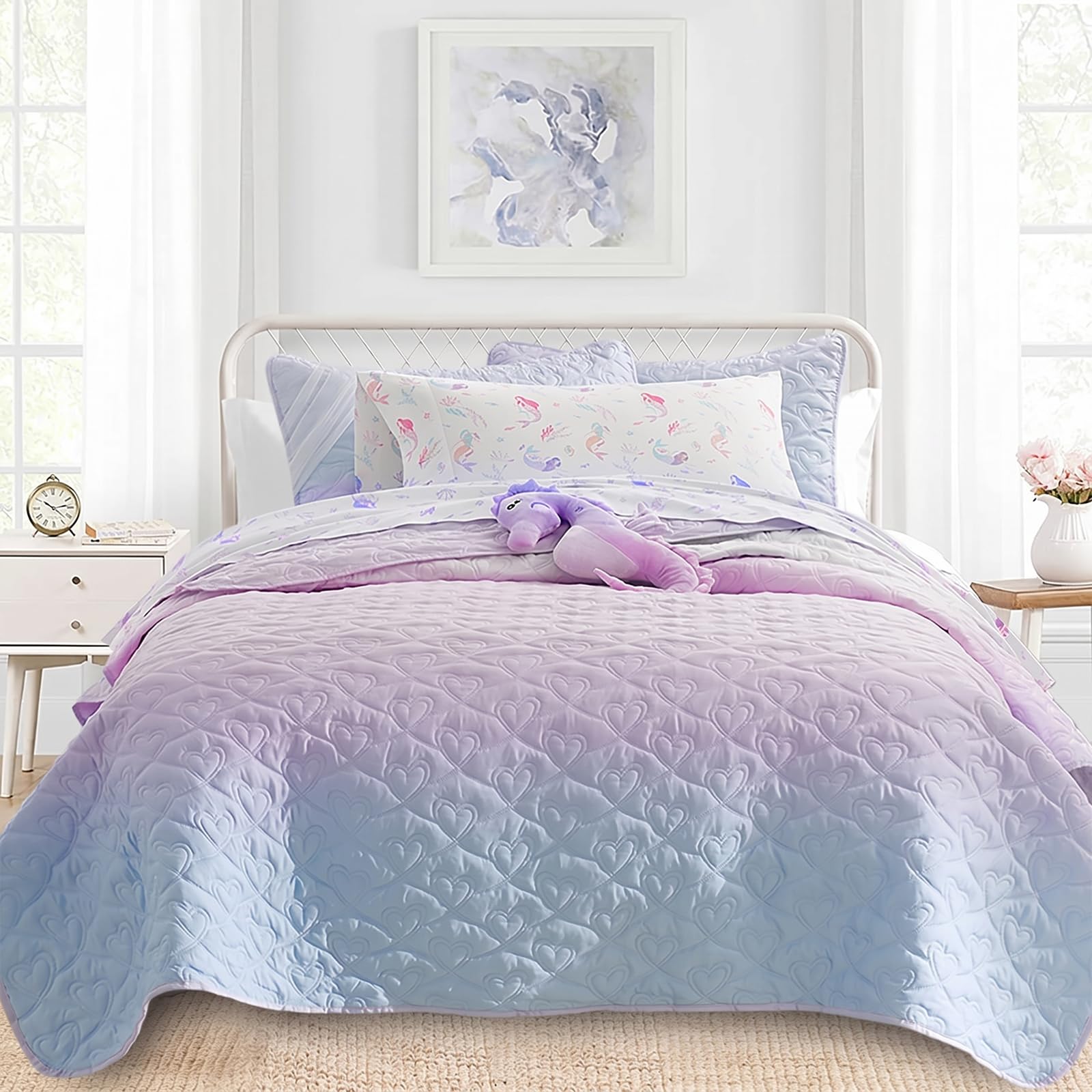 SCHNAUZER HOME front view of Bailey king quilt showing full pattern and fit
