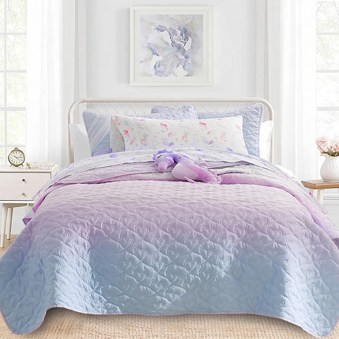 SCHNAUZER HOME front view of Bailey king quilt showing full pattern and fit