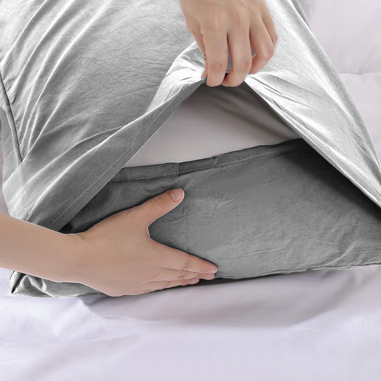 SDIII comforter on queen bed showing full coverage and true scale