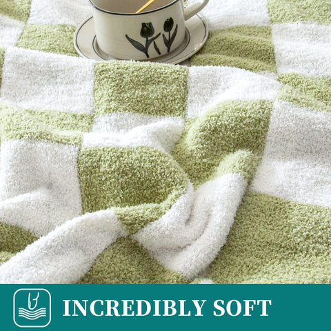 SeaRoomy reversible blanket showing both checkered sides and versatility