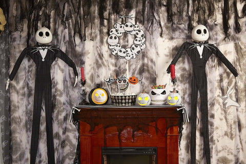 Seasons Jack Skellington close-up of fabric body and bendable arms for posing