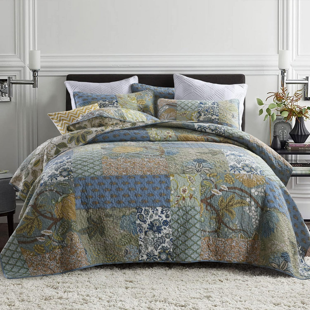 Secgo front view of quilt showing full coverage and elegant green tone for bedroom style