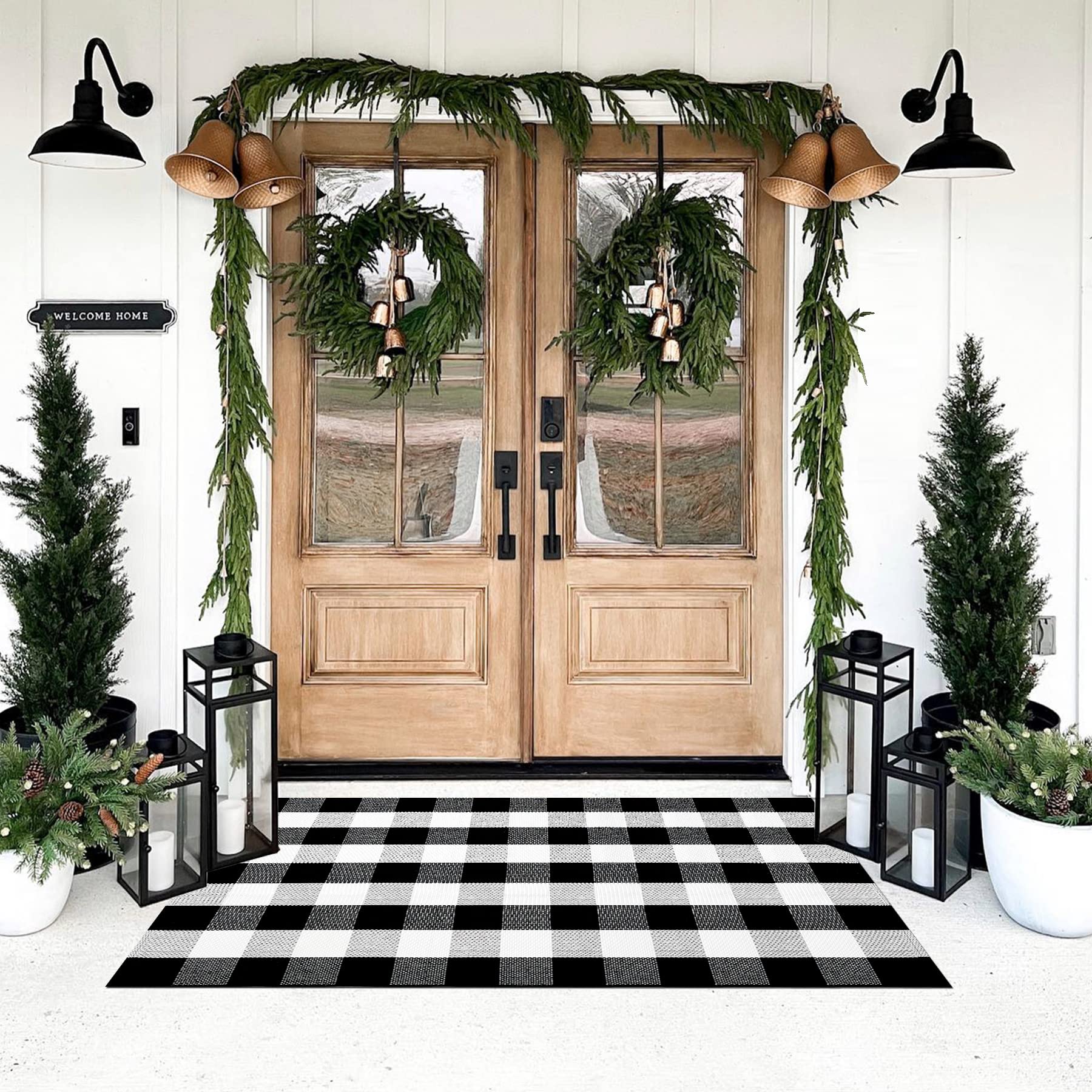 SEEKSEE front view showing buffalo plaid and welcoming design benefit