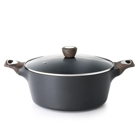 SENSARTE stock pot front view showing sleek black finish and lid, durable cooking
