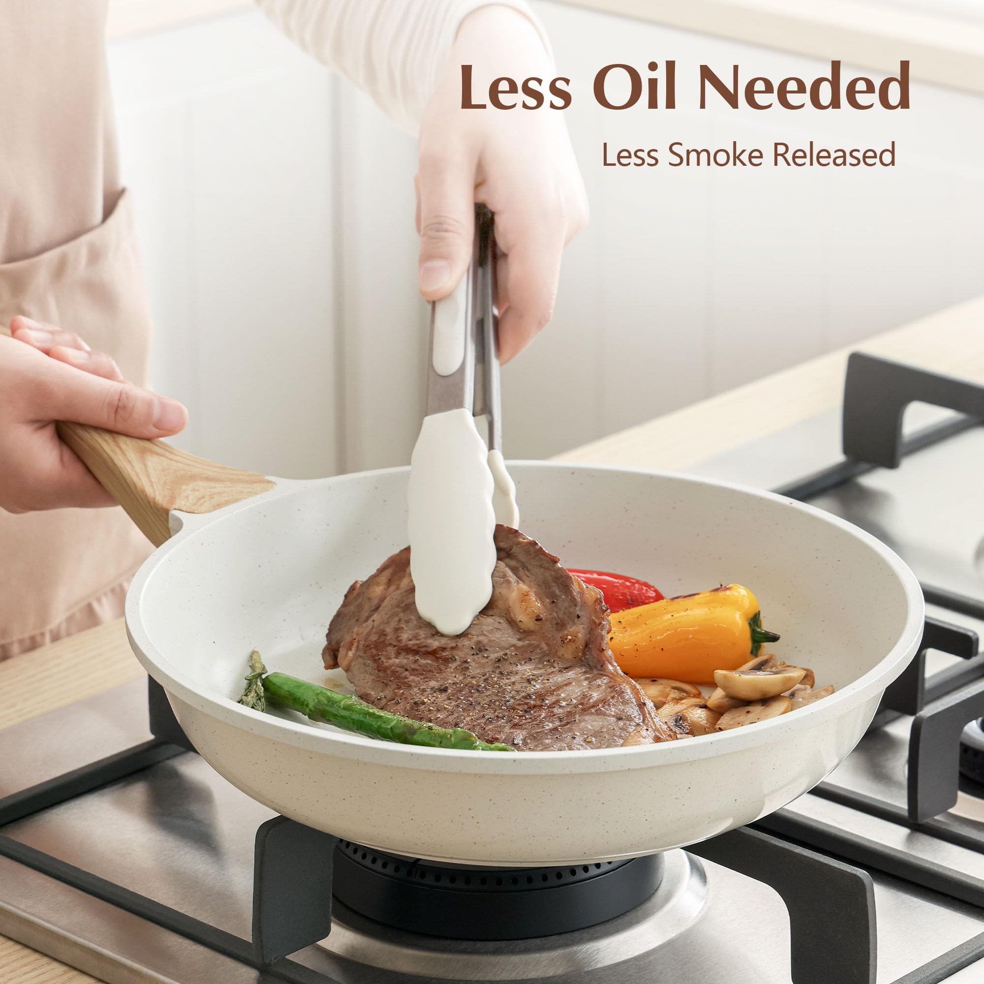 SENSARTE with tempered glass lid in place, reduces splatter and retains heat