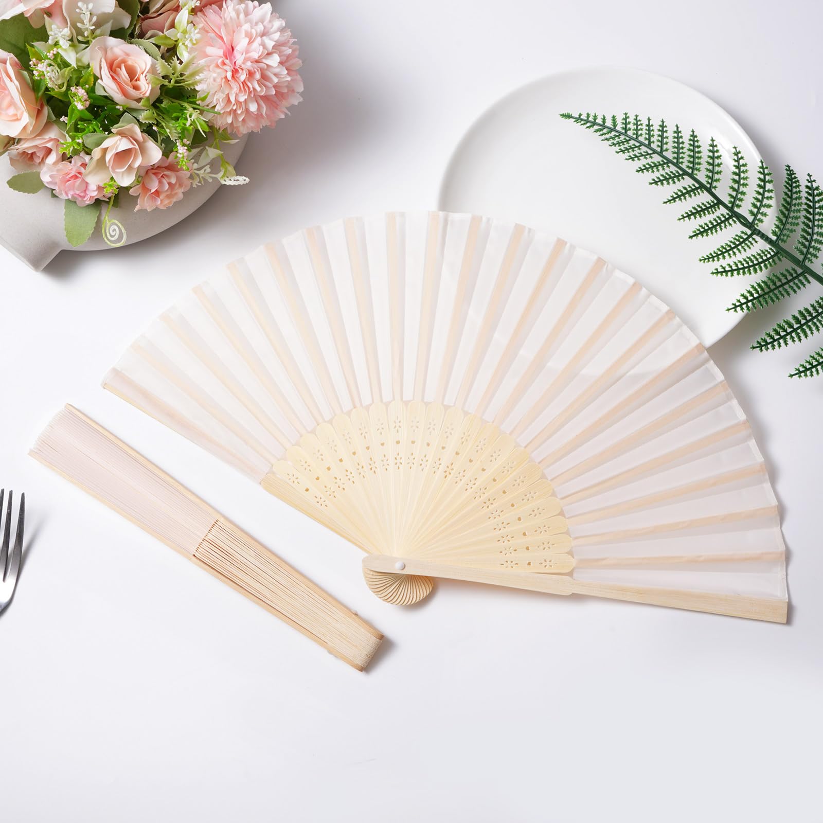 Sepwedd fan inside cream organza bag for gift-ready presentation