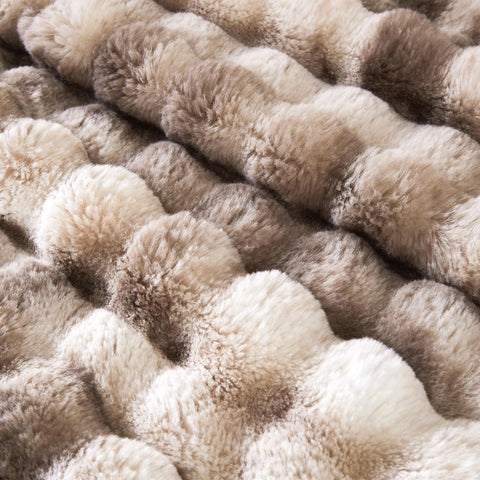 Serenhom blanket displayed on bed to show twin size coverage and scale