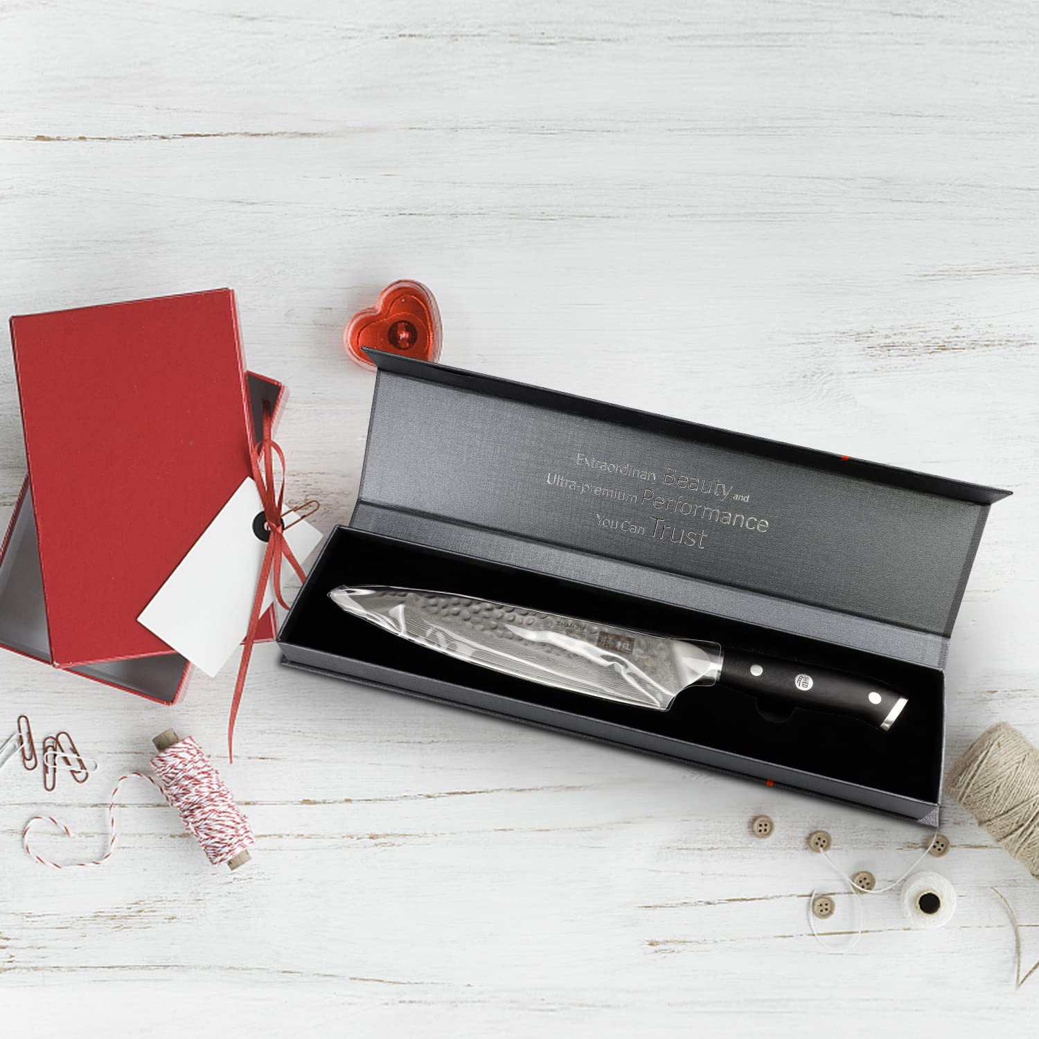SHAN ZU product packaging with knife and warranty card showing ready-to-gift presentation