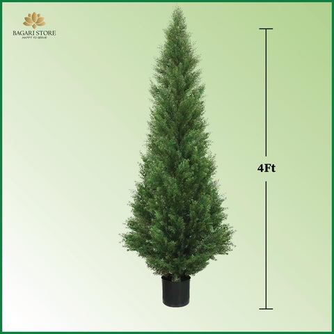 Silk Tree Warehouse cedar foliage close-up showing realistic texture and no-fade benefit