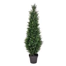 Silk Tree Warehouse close-up of synthetic cedar foliage showing realistic texture