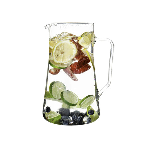 SIMAX front view of pitcher showing clear borosilicate glass and generous capacity