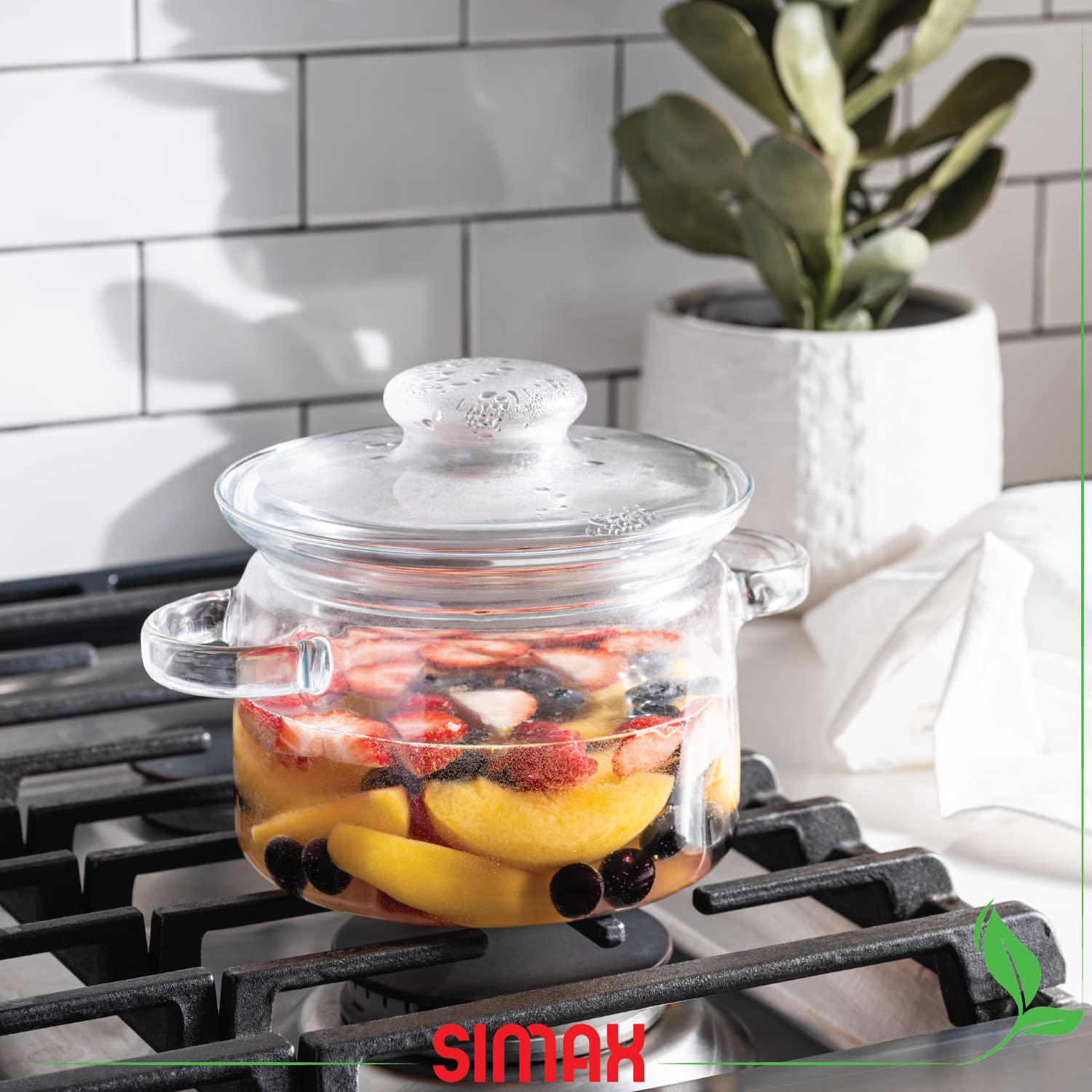 SIMAX saucepan next to measuring cup showing 48 oz capacity for portion planning benefit