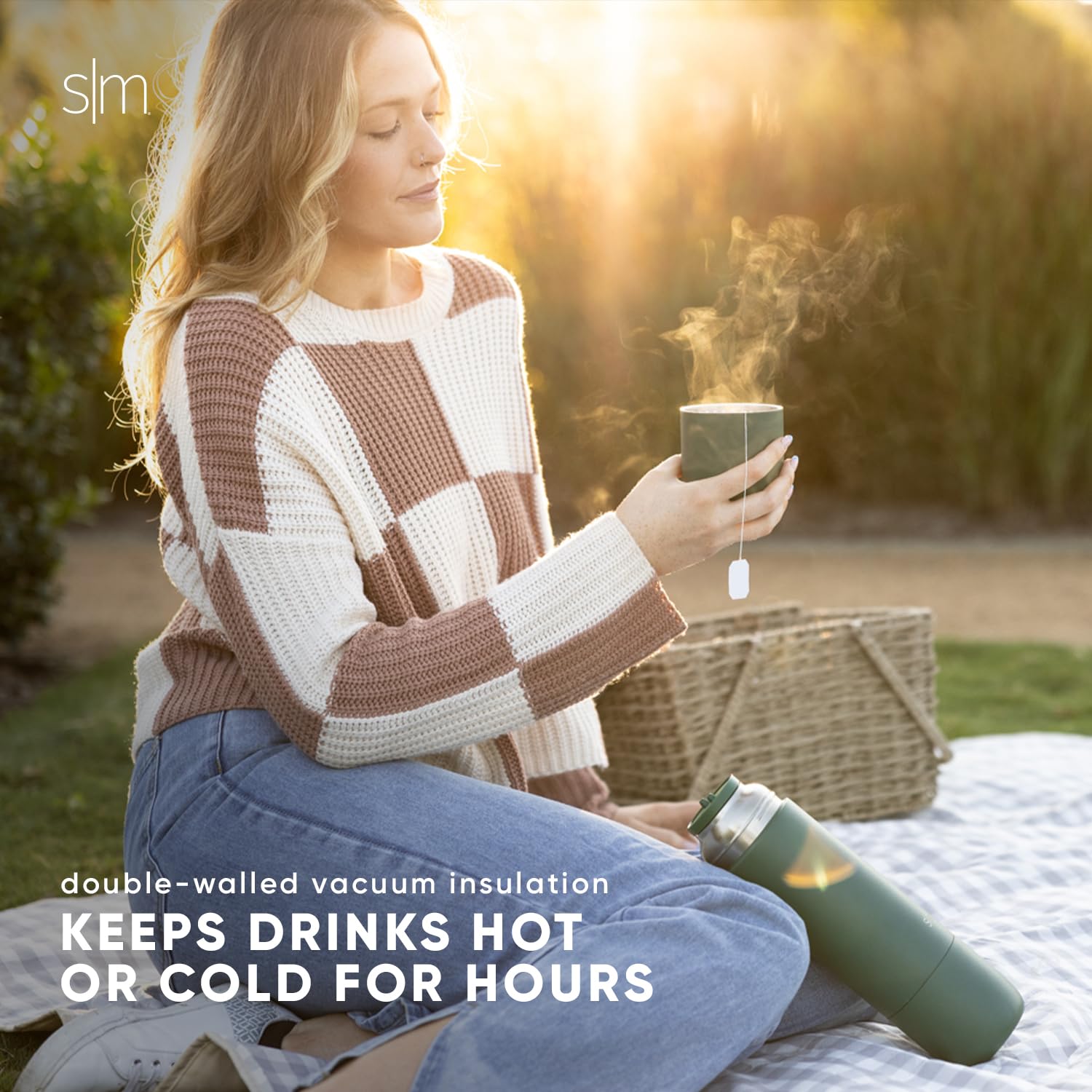 Simple Modern Roam on a picnic blanket showing portability and outdoor convenience benefit