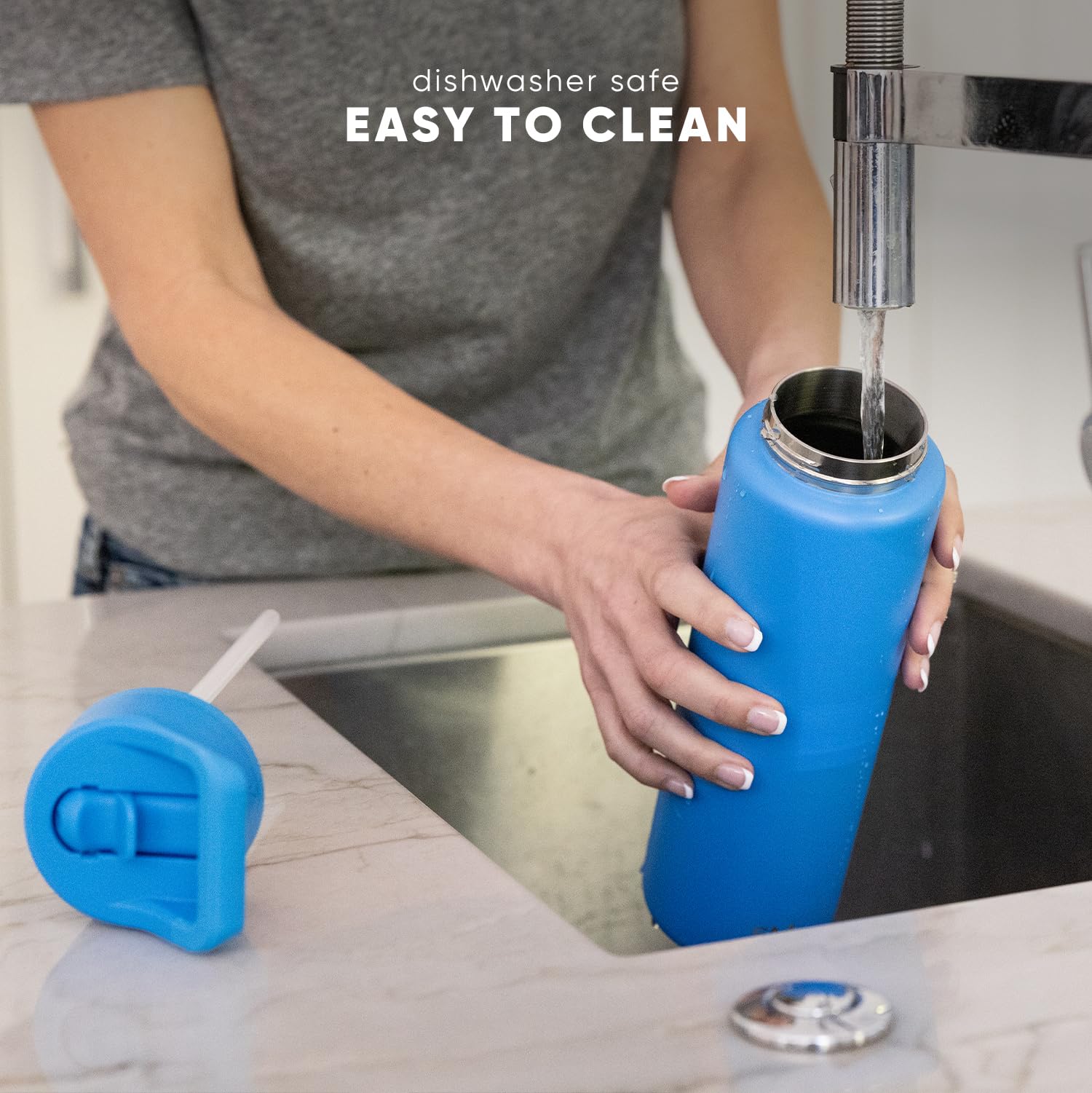 Simple Modern Summit in commute setting showing on-the-go hydration benefit
