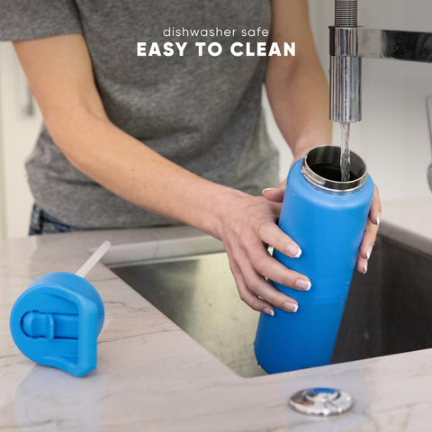 Simple Modern bottle beside gym bag showing everyday use and fitness-ready benefit