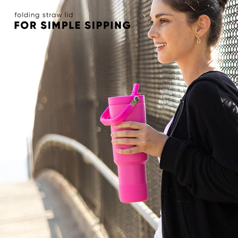 Simple Modern Trek Pivot chug lid detail, fast-pour convenience benefit