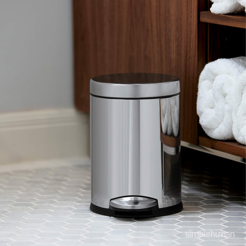 simplehuman removable inner bucket lifted out for easy emptying benefit: quick cleaning