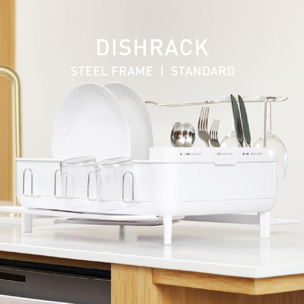 simplehuman close-up of moisture-control tray texture speeds evaporation benefit