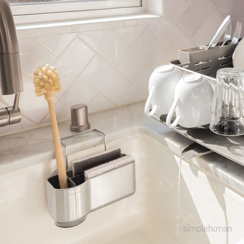 simplehuman close-up of vented base and dividers promoting faster drying