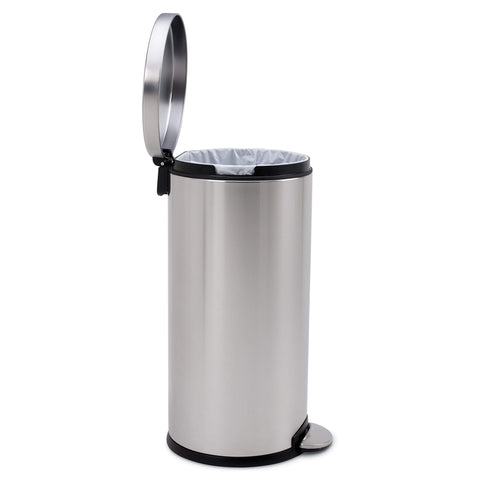 simplehuman robust steel pedal detail illustrating long-lasting performance and hands-free operation