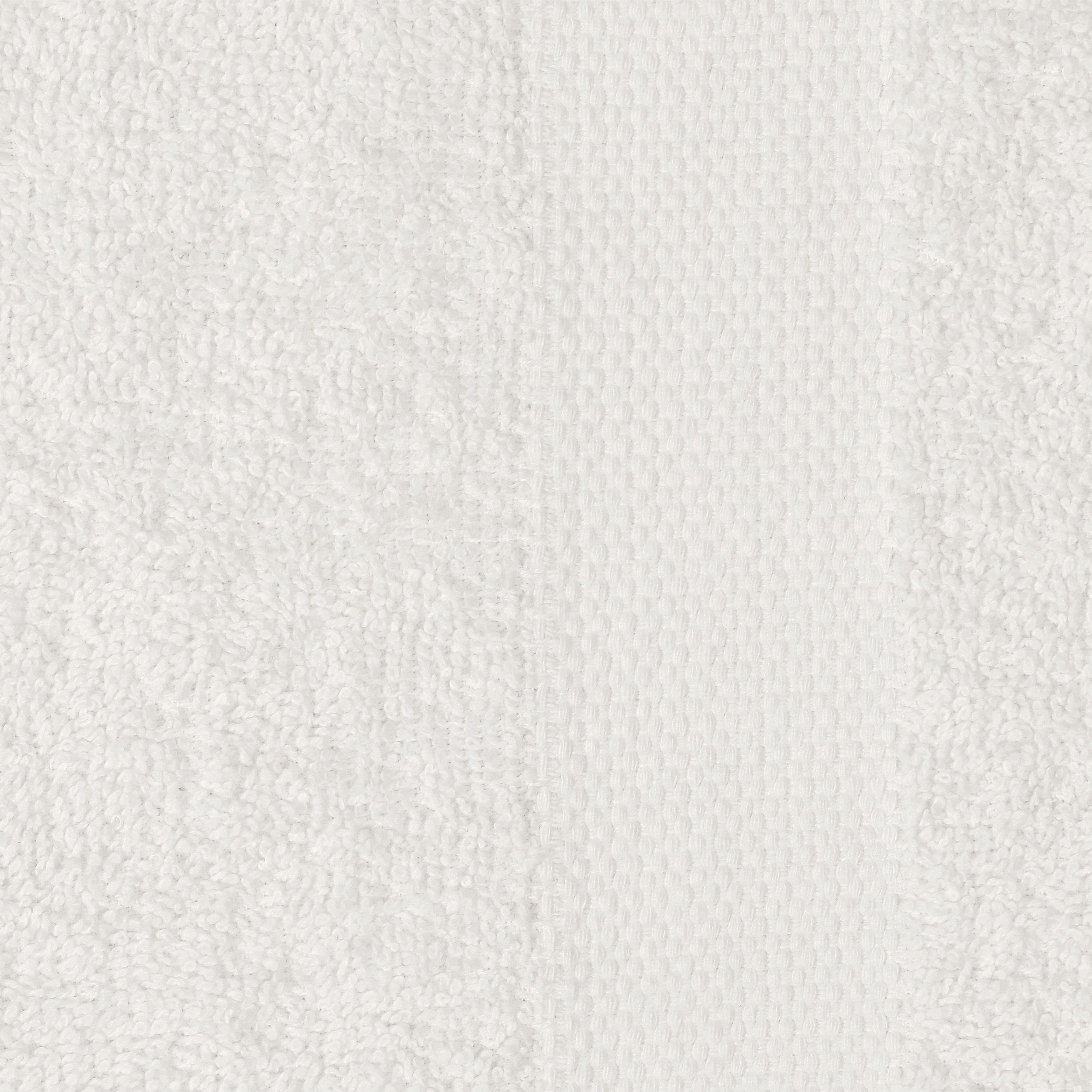 SIMPLI-MAGIC towel drying hair to illustrate quick water pickup benefit