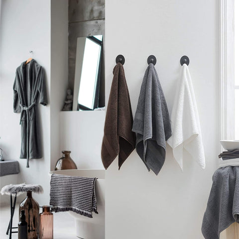 SIMPLI-MAGIC towels styled in dorm room shows space-saving practicality