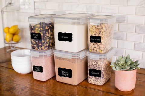 Simply Gourmet lid closeup highlighting silicone gasket and locking latches for freshness