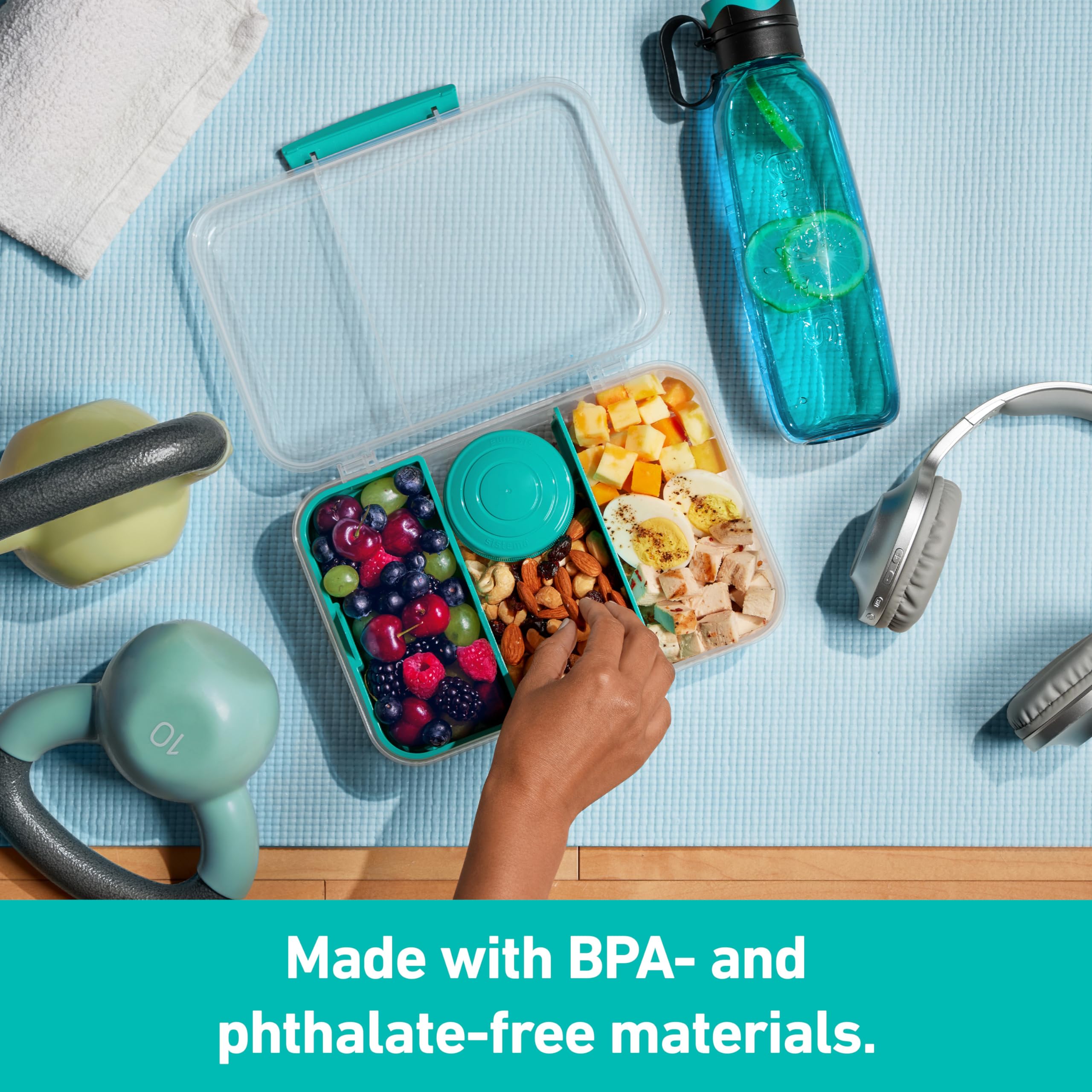 Sistema open container with removable dividers arranged for varied meal portions and separation