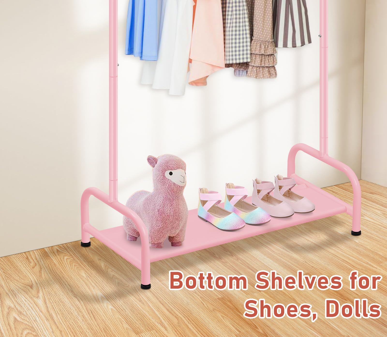 SLEEPING LAMB side stoppers holding hats and bags for added accessory storage