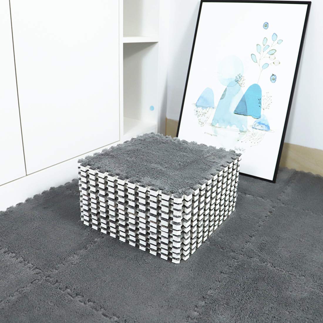 smabee dog lounging on gray mat showing pet comfort and protective benefits