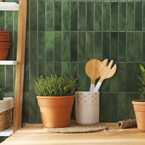 Smart Tiles recyclable packaging and label showing Canadian-made responsible benefit