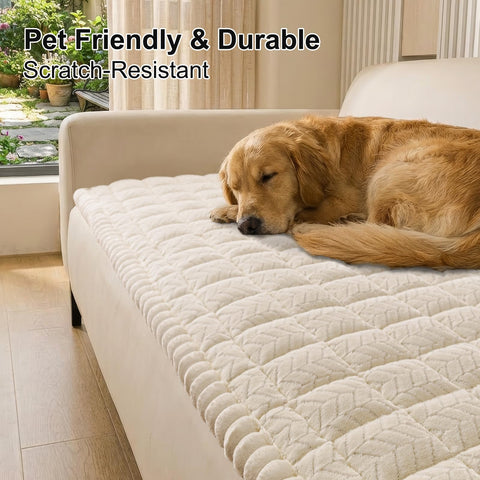 Smiry close-up plush texture demonstrating soft comfort for pets