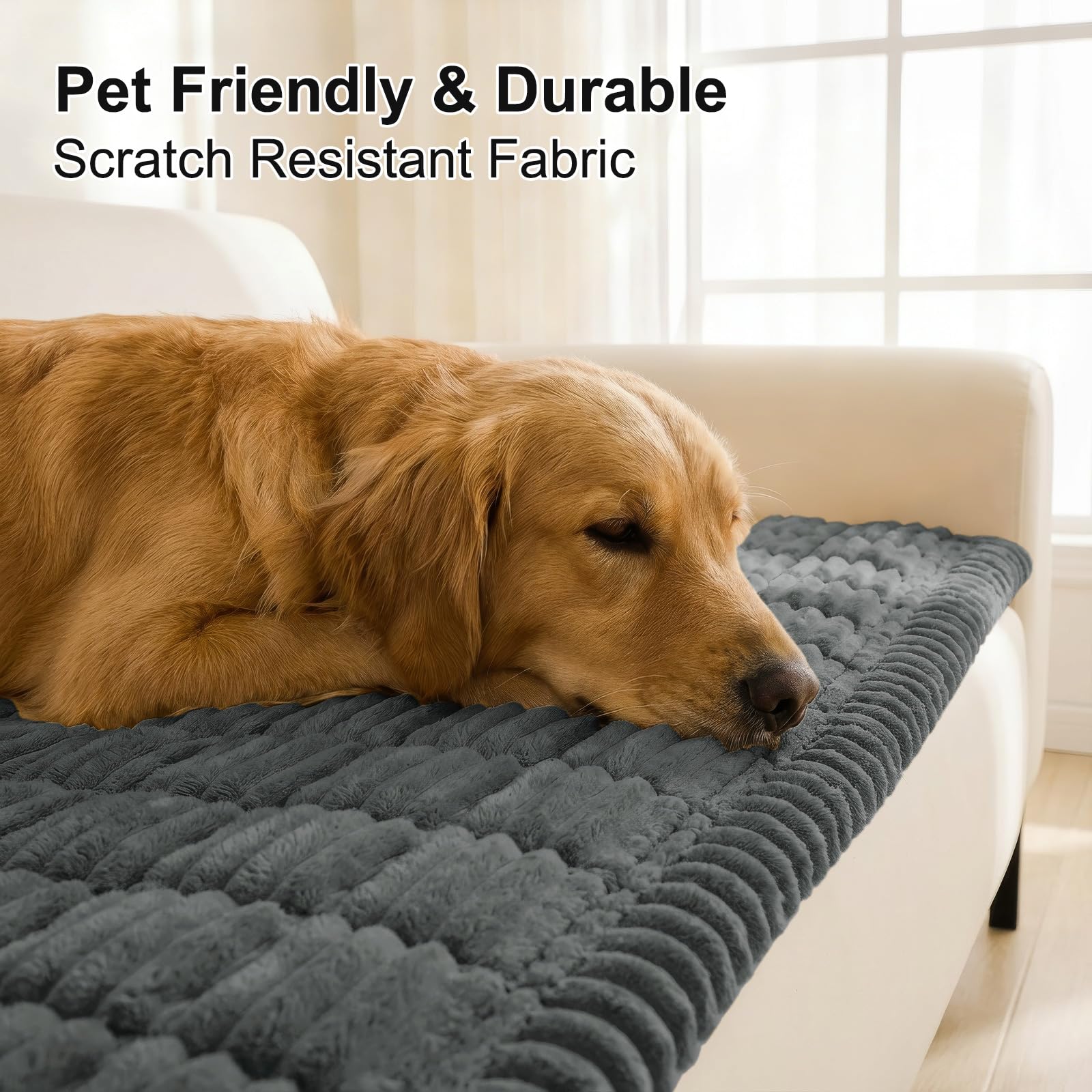Smiry slip-resistant backing detail demonstrating strong stay-in-place grip