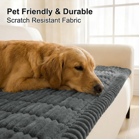 Smiry slip-resistant backing detail demonstrating strong stay-in-place grip