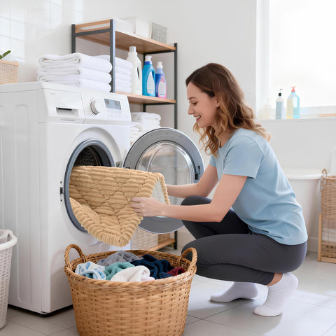Smiry wash care label and seams highlighting machine-washable, lasting construction