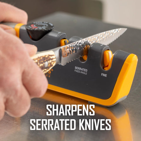 Smith's in-hand use showing ergonomic handling for steady, even sharpening