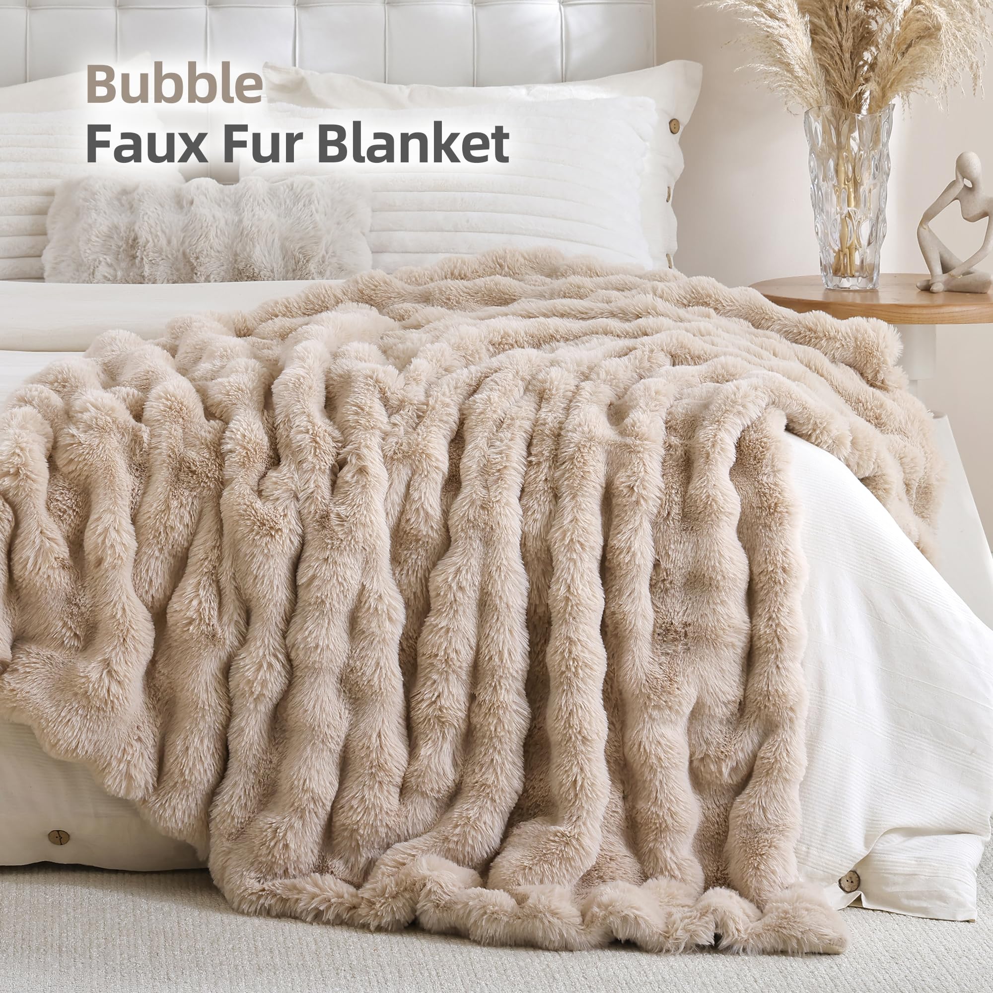 Smoofy close-up on bubble texture highlighting soft feel and visual depth