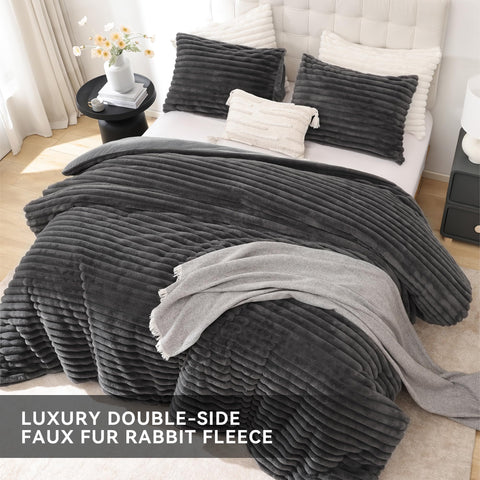 Smoofy comforter on a made bed in a styled room illustrating cozy, elegant bedroom appeal