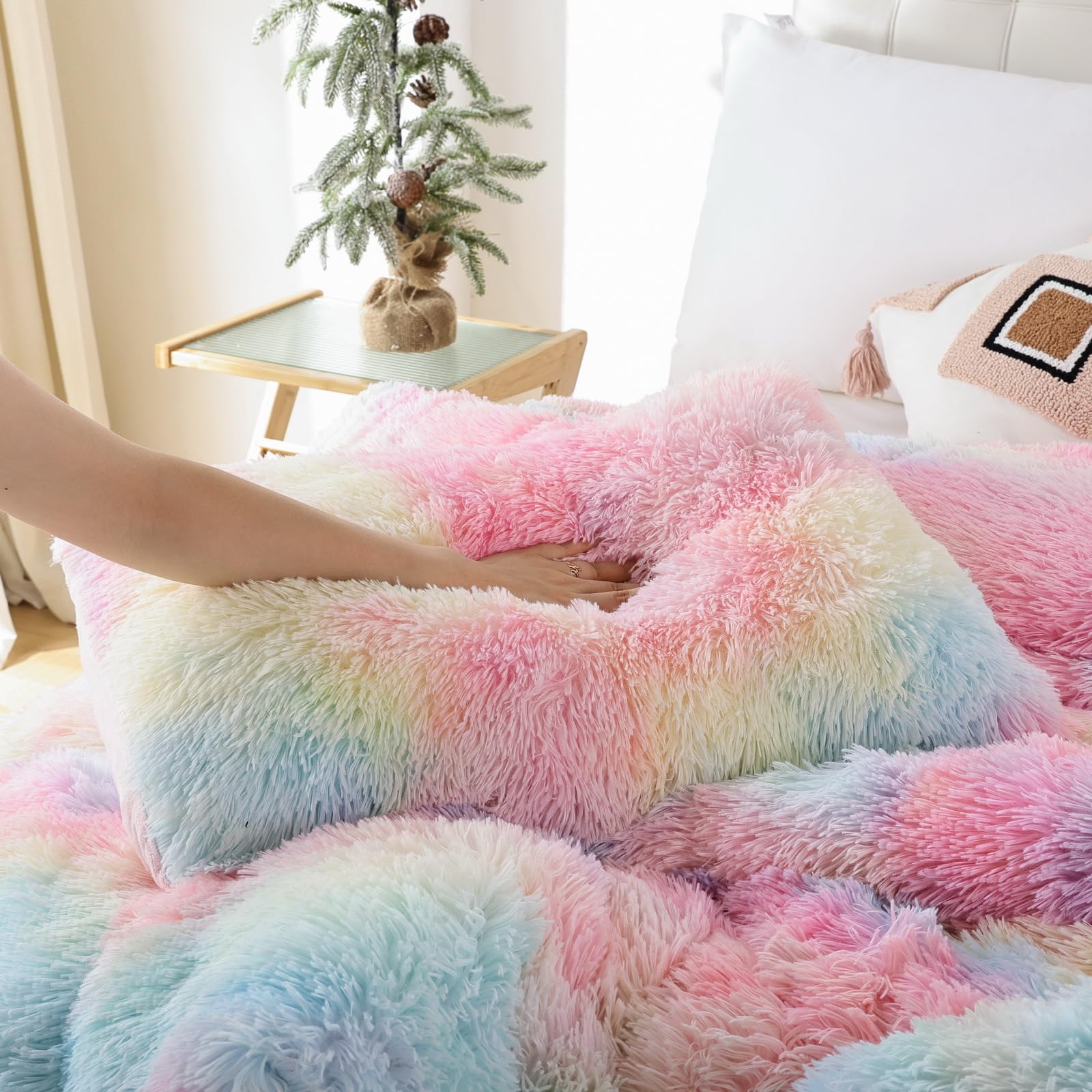 Smoofy comforter styled on bed showing colorful decor and inviting comfort