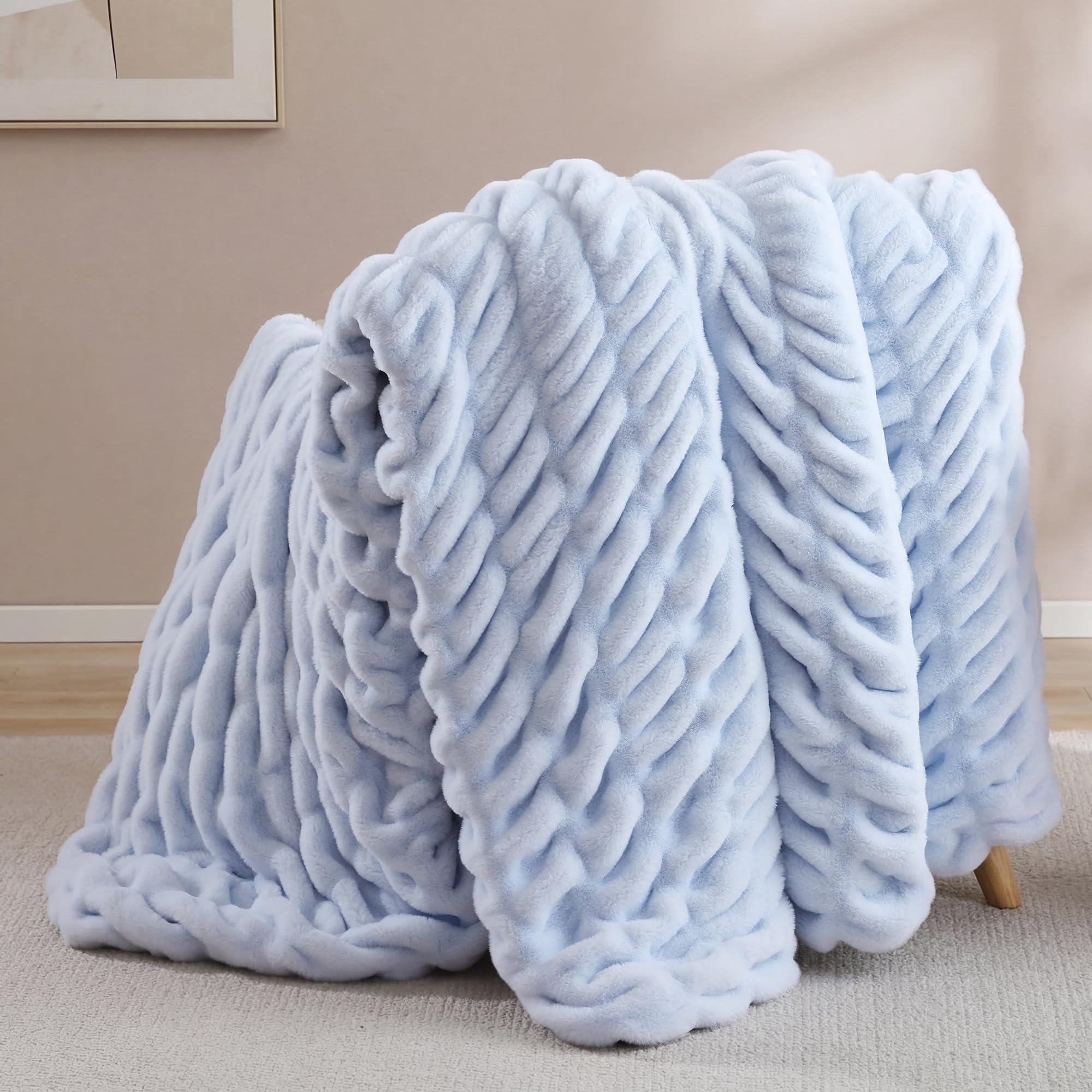 Smoofy folded front view showing light blue plush and elegant drape benefit comfort