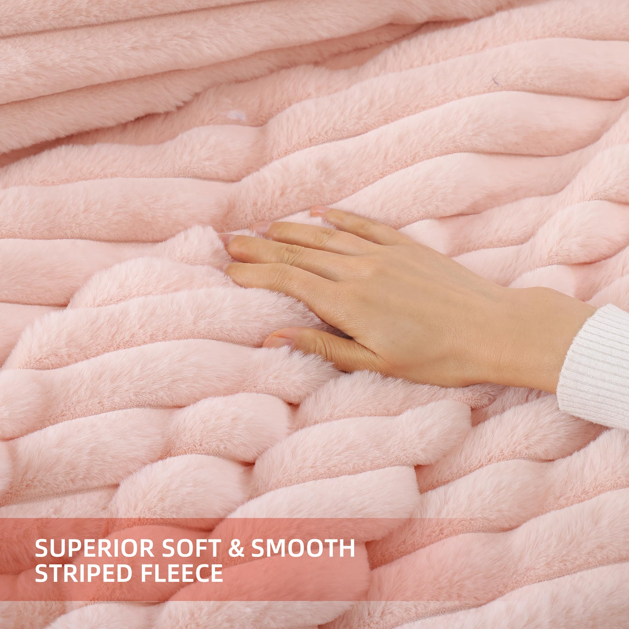 Smoofy matching pillowcases and fleece stripe pattern adding elegant texture
