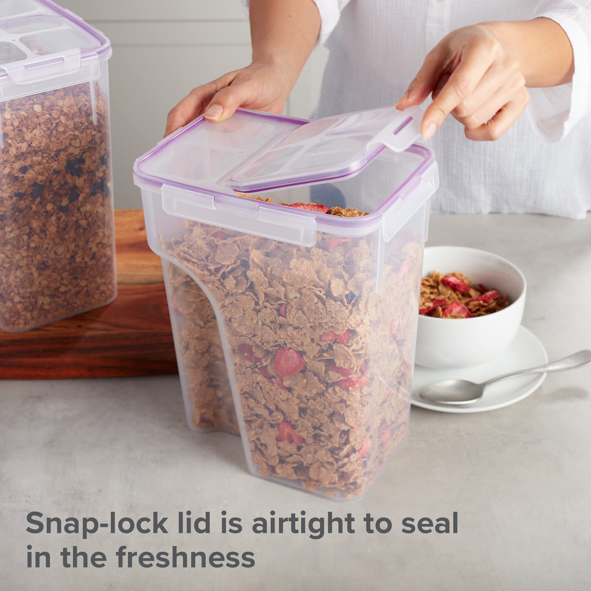 Snapware close-up of flip-top snap-lock lid highlighting airtight seal benefit
