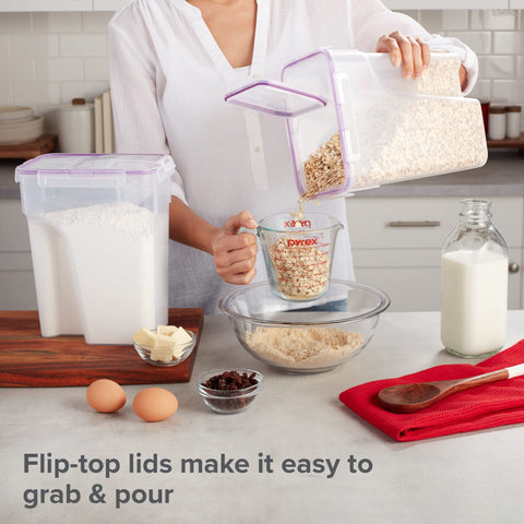 Snapware pouring cereal smoothly from container to bowl for quick serving