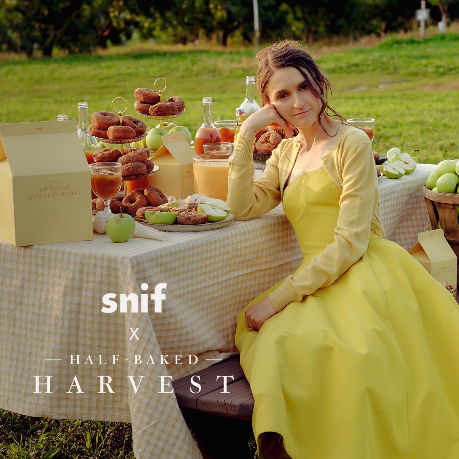 Snif lid and label detail emphasizing brand and premium fragrance quality