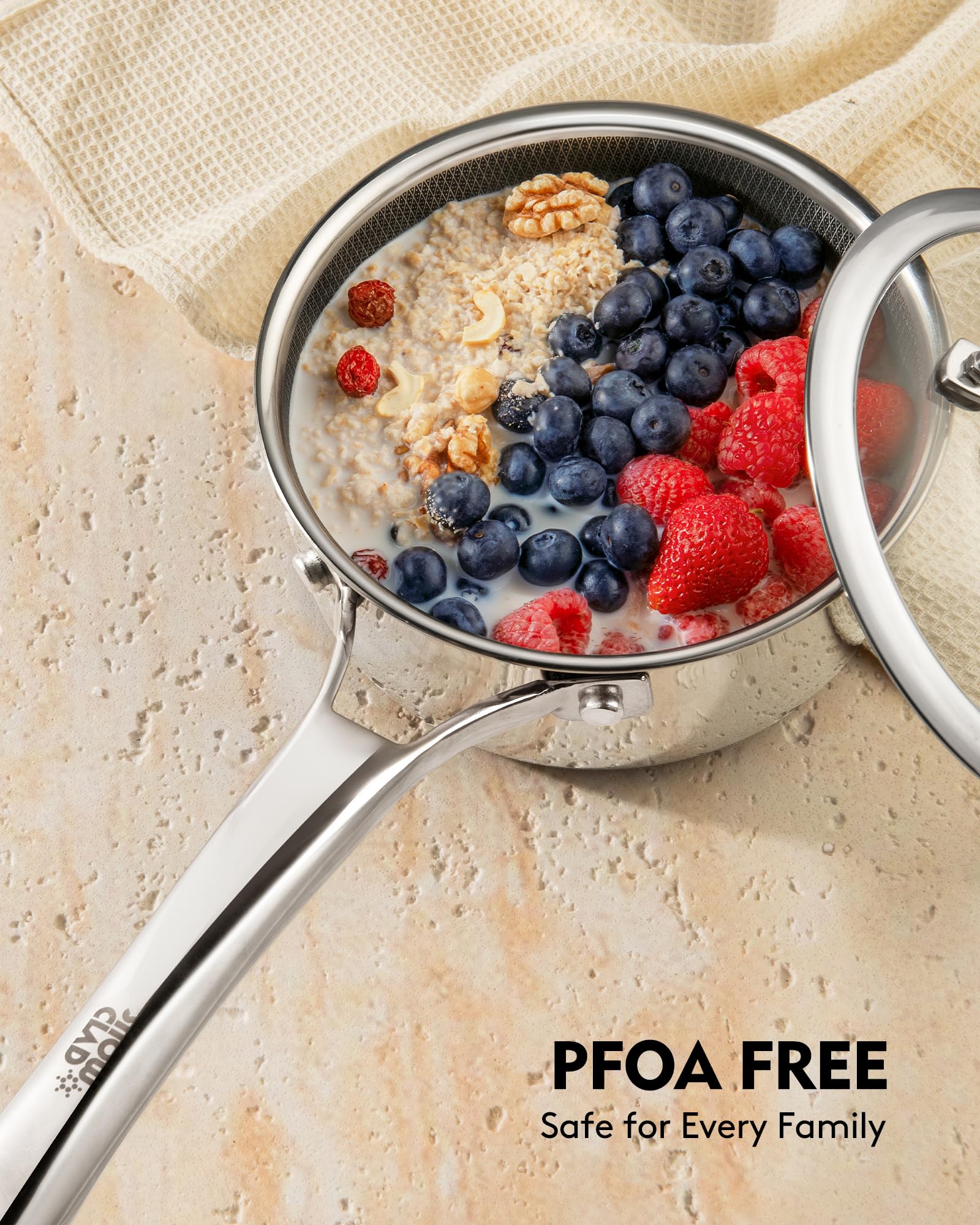 SNOWCLAD saucepan with lid showing tight fit and heat retention advantage