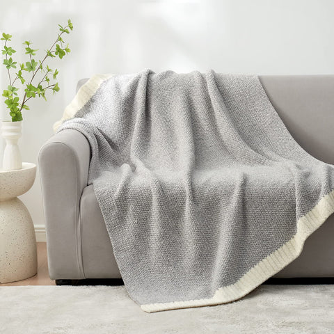 Snuggle Sac on a twin bed benefit: full coverage and decorative look