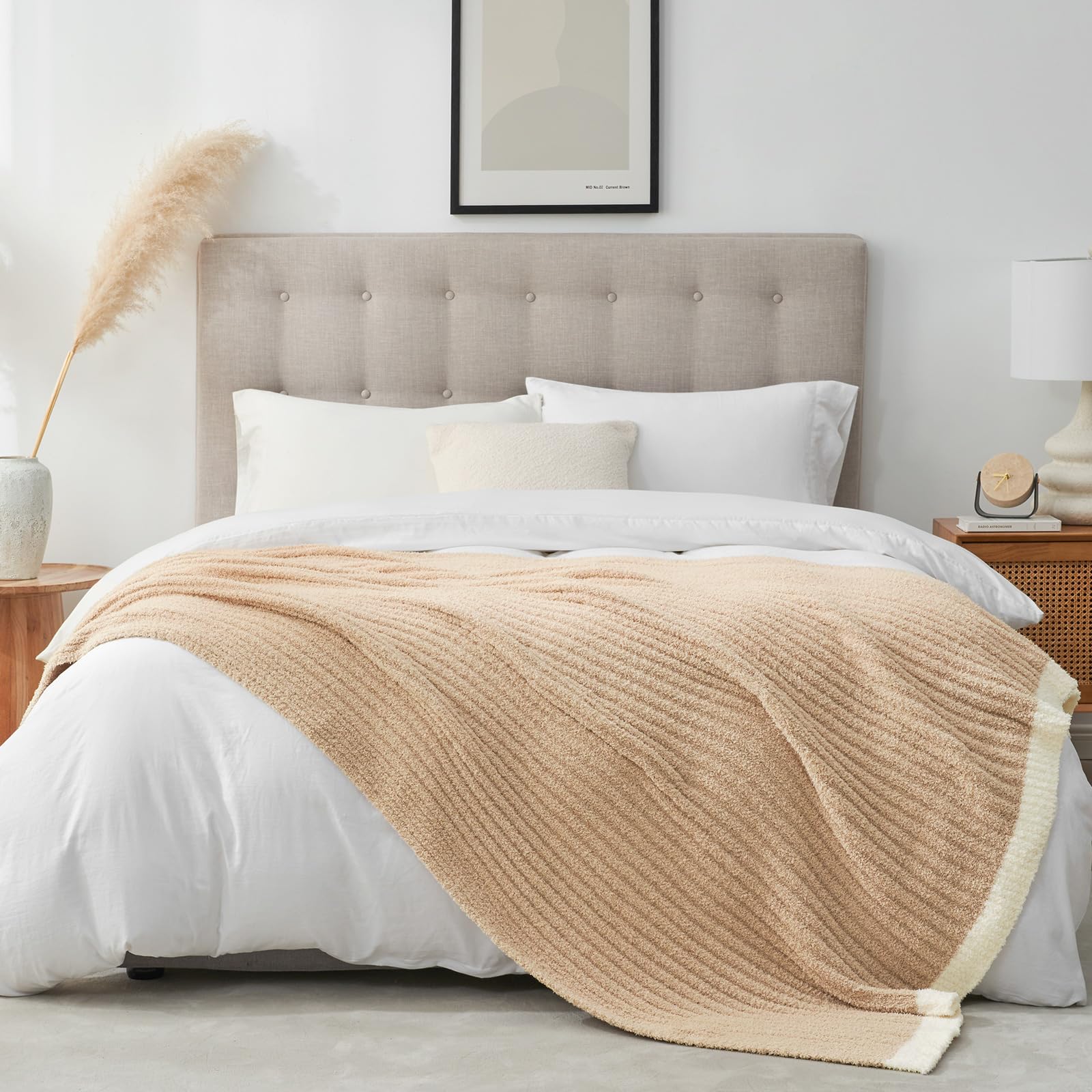 Snuggle Sac edge ivory detail focusing on finished trim and refined appearance