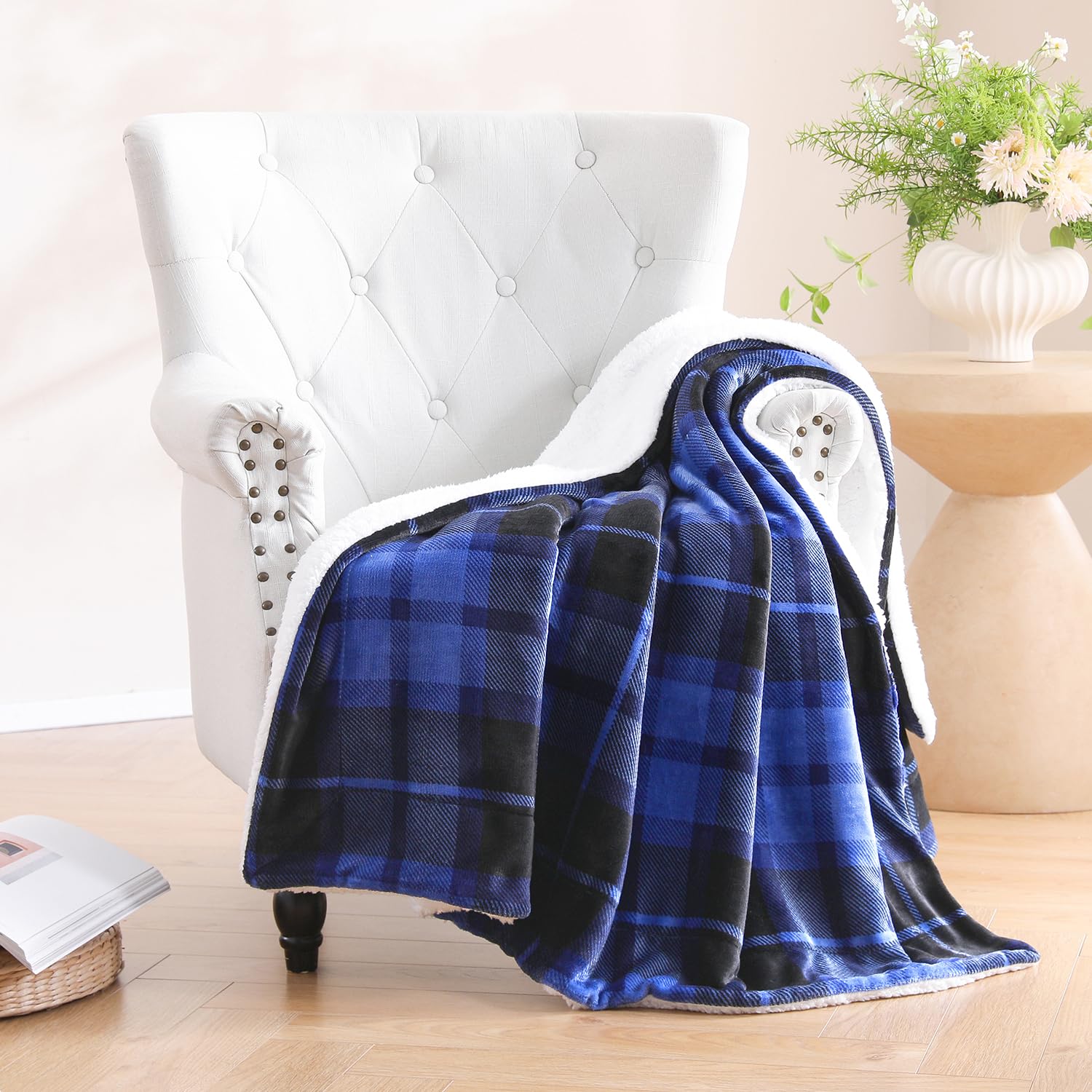 SOCHOW sherpa reverse close-up highlights plush texture for warmth